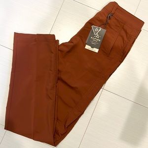 Men’s hiking pants, 30x32, UPF 50, new with tag.